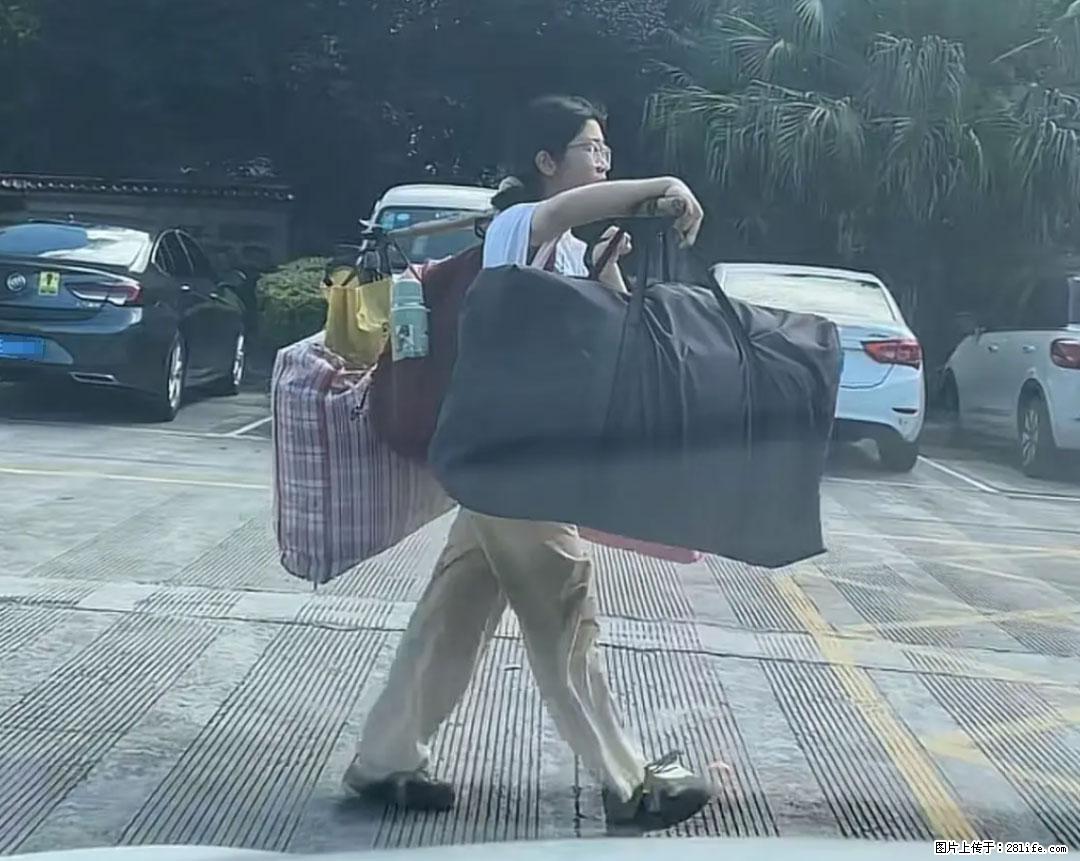 全网追的“扁担女孩”，找了一份暑假工，时薪12元 - 黑河生活资讯 - 黑河28生活网 heihe.28life.net